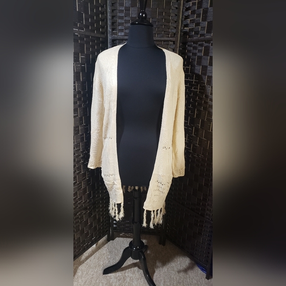 Pink Lily - Cardigan - Picture 3 of 4